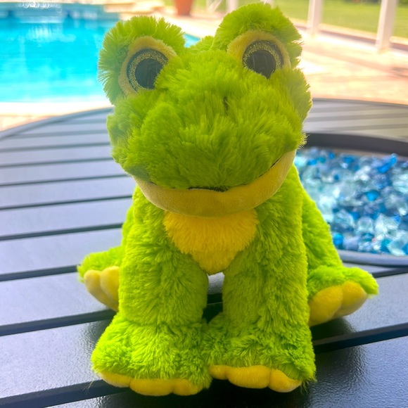 Green Hop the Frog Soft Cuddly Huggable Stuffed Animal Plush Stuffie Toy Furry - Picture 5 of 16